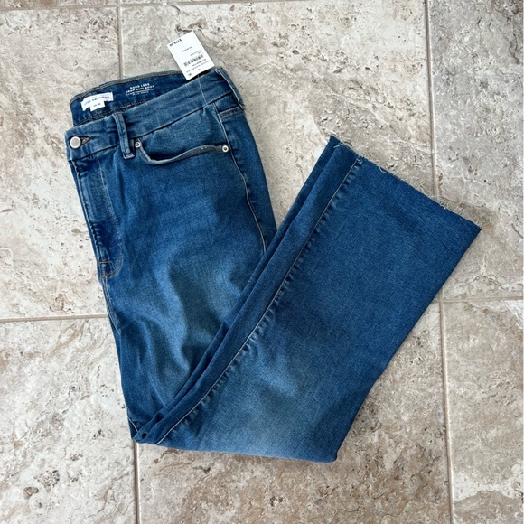 Good American NWT Soft Tech Good Legs Raw Hem Crop Mini Bootcut Jeans, 14-18+ - Picture 11 of 11